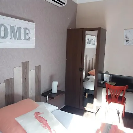 Hotell La Casa Mia *